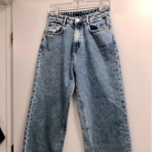 Nina wide-leg jeans in light blue - Picture 5 of 10